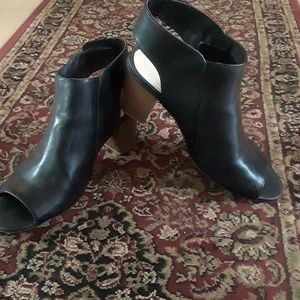 Open toe and heal by Relativity